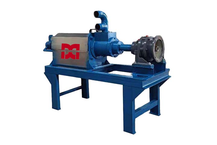 Cow Dung Dewatering Machine Induction This cow manure dewatering machine (solid-liquid separation equipment ) is used to separate and dehydrate water from animals manure to reduce the water content. It is not only widely used in poultrys manure,such a