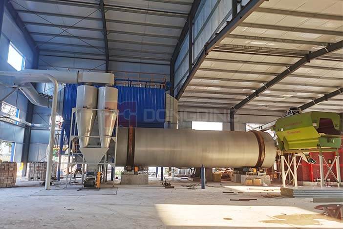 three layers wood chips rotary dryer is desinged for drying wood chips, sawdust and wood shavings, wood powder, etc, to improve its thermal efficiency and protect environment.